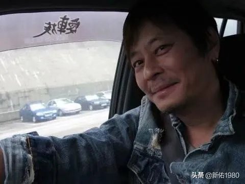 为什么98年的王杰和2000年的王杰变化那么大?