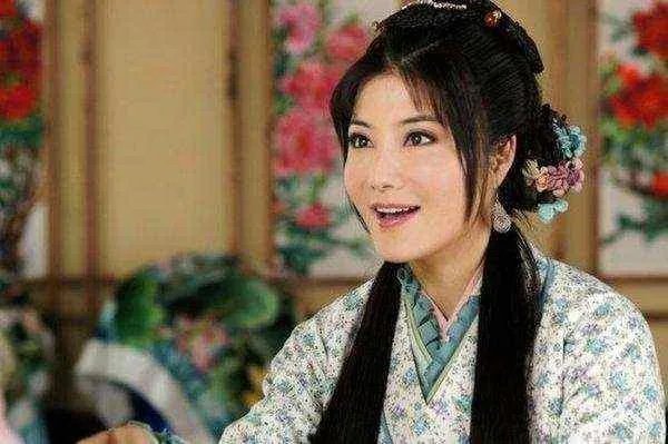 刘亦菲版花木兰要来了,能PK掉赵薇袁咏仪杨丽菁吗?