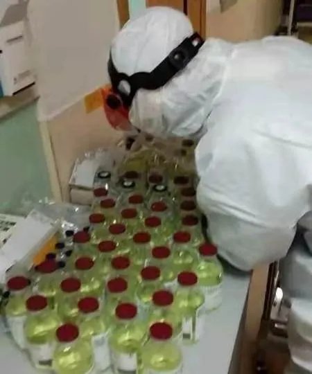 梁小霞和张静静同为抗疫医护，却同患心脏骤停，这与新冠有关系吗？