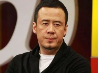 杨坤发行新专辑《美好故事》,携手蔡健雅演绎出怎样的风格?