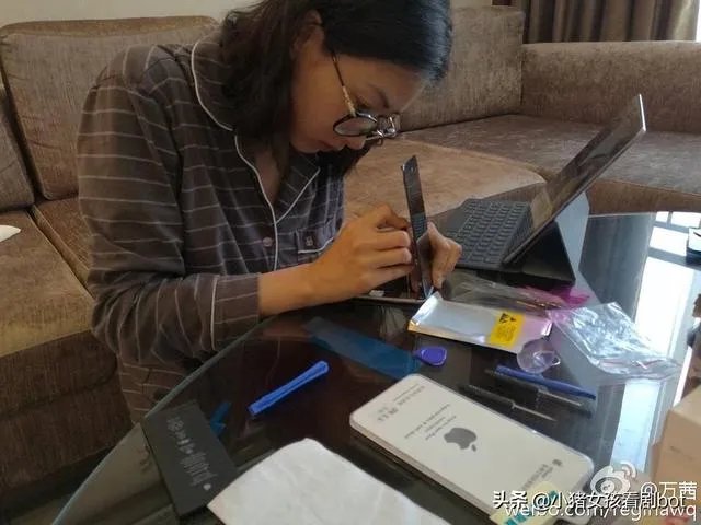 《乘风破浪的姐姐里面,为什么万茜那么受女明星的欢迎?