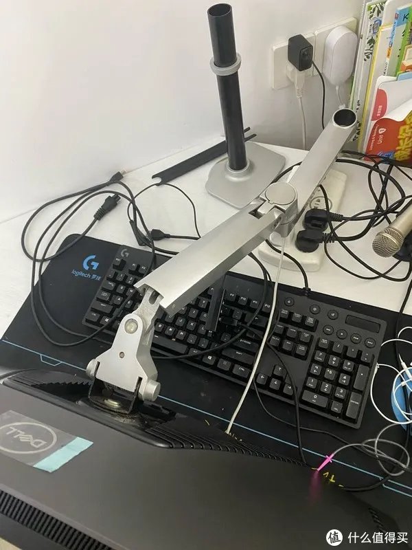 戴尔显示器