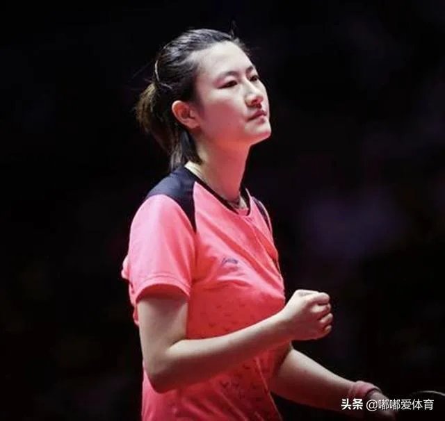 丁宁被伊藤美城横扫无缘决赛,如何评价丁宁的表现?