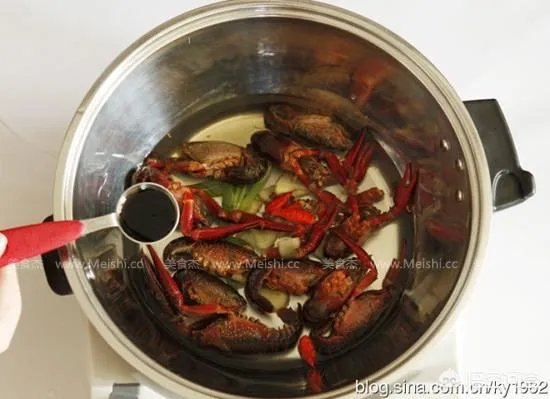 小龙虾的口味很多,你最喜欢吃哪个味道的?