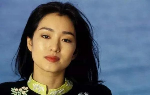 张艺谋和巩俐明明很相爱,却为什么突然分手呢?
