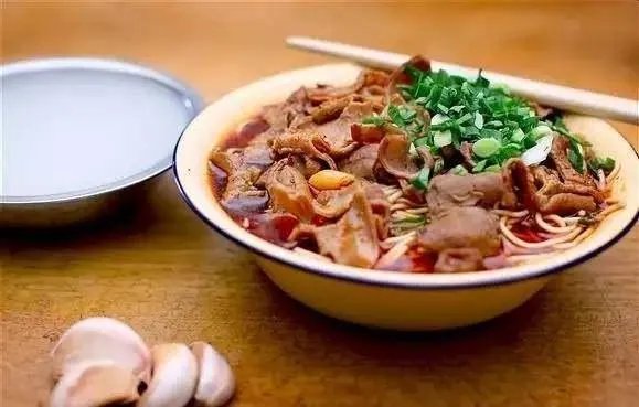 襄阳有哪些美食街,有哪些特色菜?