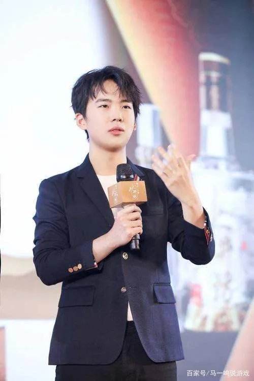 为什么郭麒麟现在登上了这么多的综艺,背后到底有谁在为其撑腰?