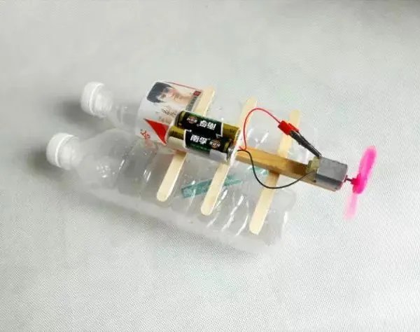 怎样制作一个根据原理的科技小制作?