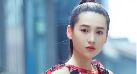 曾在出演《家有儿女》的宁丹琳现在过得怎么样?