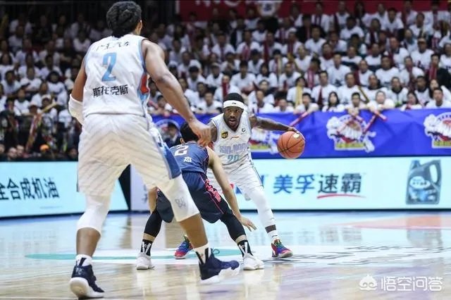 周琦加盟新疆男篮后,明年可能还广东一个4:0吗,你认为呢?