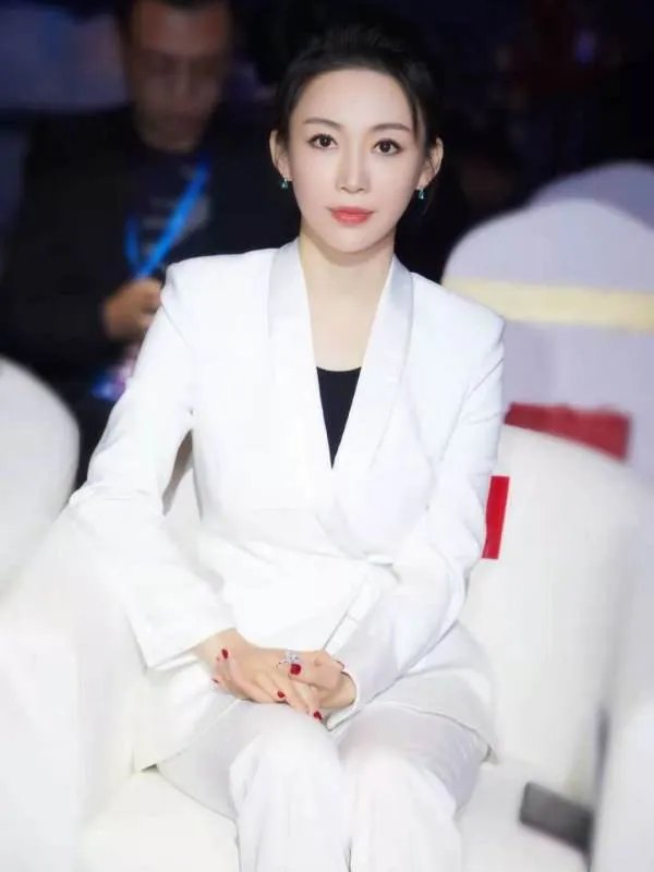 潘晓婷回应邓超约她一战,这下邓超应该慌了吧?