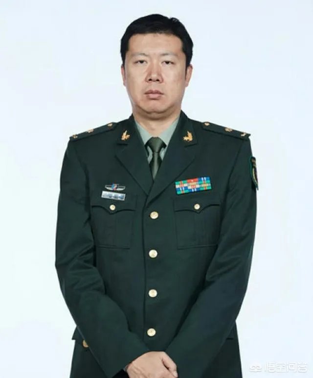 隋菲菲结婚照