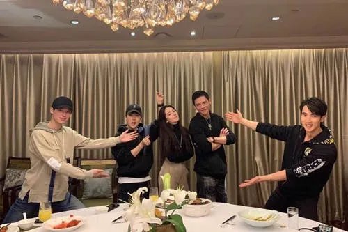向佐郭碧婷婚礼明明很甜,为何有人说这只是一场交易?