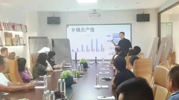 凝心聚力破局新生|2022冠珠瓷砖区域峰会暨年中订货会成功举行