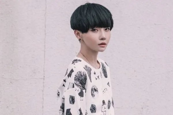 高晓松的几任老婆都是20多岁,为何婚姻都不长久?