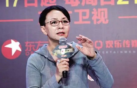 宋丹丹成综艺“易立竞”,审问式交流太强势,你怎么看?