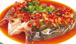 刀,辣椒,鱼头打一菜名叫什么