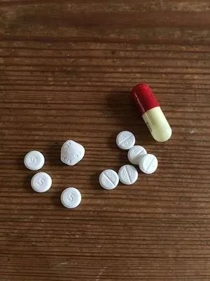 胃药胶囊的功能主治及注意事项有哪些