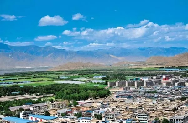 有人说再过北京市10年房价就会降一半,这事是真的吗?