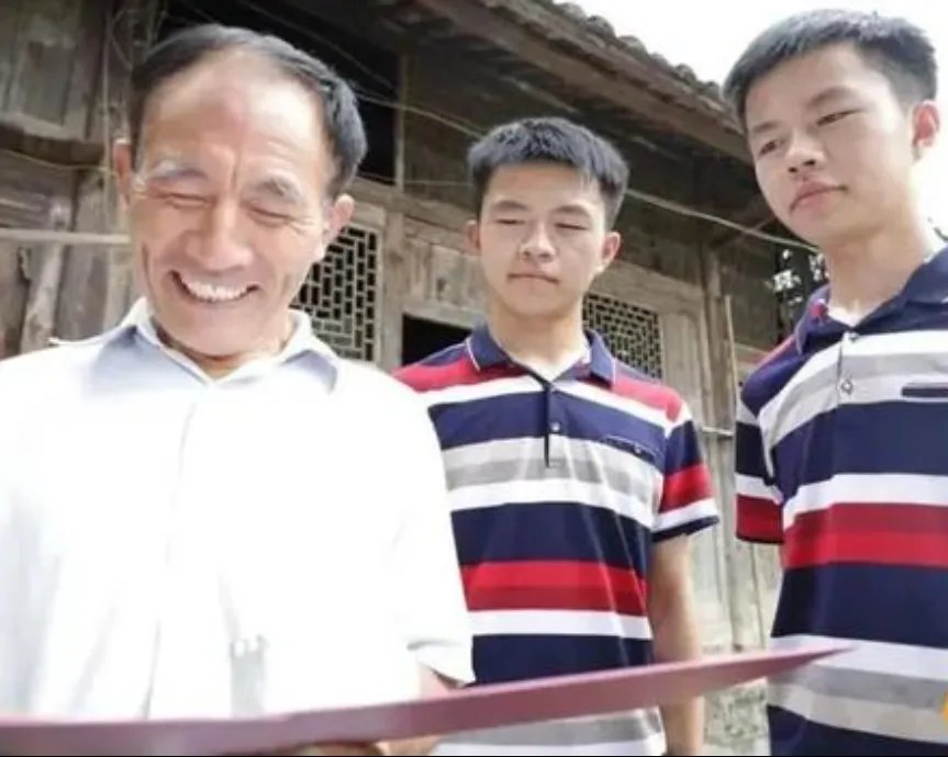 湖南双胞胎分别被清北录取,他们都为此付出了什么?