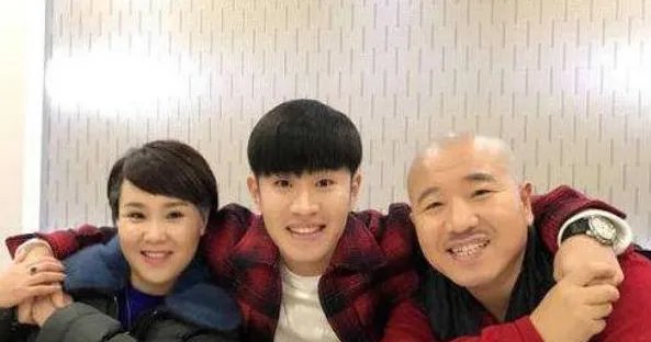 51岁“刘能”二婚后儿女双全,前妻照片曝光:他为什么要离婚?