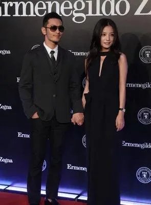 如何看待微博上流传的有一种友情叫赵薇黄晓明,还有一种失和叫赵薇陈坤这句话?