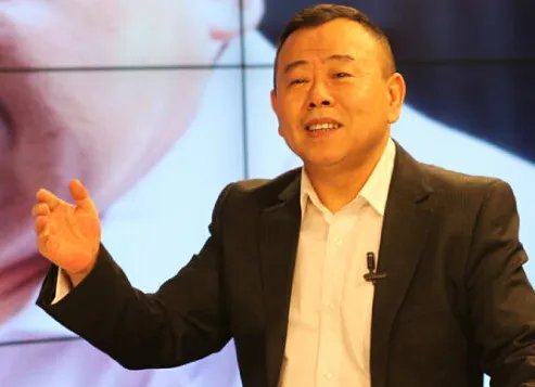 潘长江女婿身份曝光,背景大有来头,难怪女儿被称“潘十亿”,他女婿是谁?