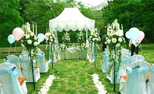 小型婚礼现场布置图片2017 小型婚礼怎么布置