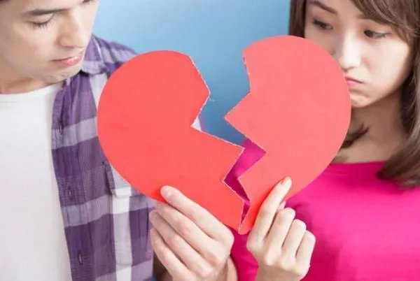 提交离婚诉讼书遭丈夫暴打,离婚冷静期真的还有必要吗?