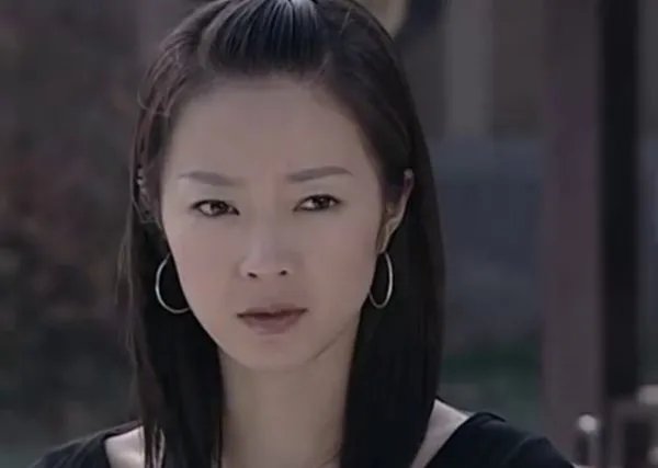 曾凭《魔幻手机》走红的刘希媛,却因说脏话被雪藏,如今怎么样?