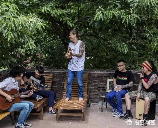 摇滚入门应该听什么?