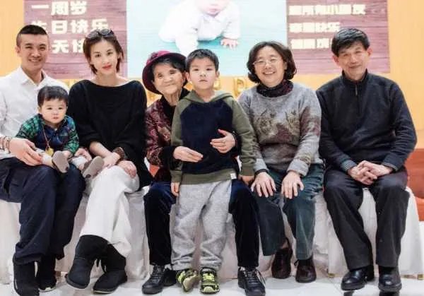 黄圣依与杨子婚姻能够长久,单单是她能给杨子安全感和力量吗?