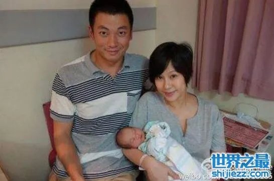 文颂娴车震出一个老公,大大方方与车震对象结婚