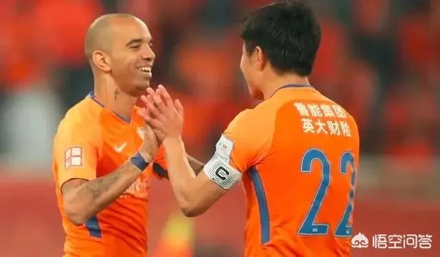 鲁能主场3:0战胜大连一方,两回合4:0强势晋级足协杯决赛,怎么看双方的表现?