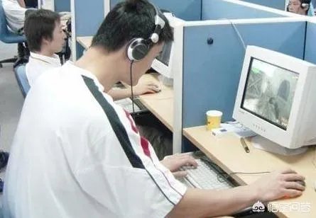 丁俊晖网吧玩游戏上热搜,娱乐圈有哪些喜欢“泡网吧”的艺人?