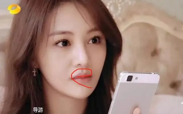 你们觉得郑爽与沈月谁最好看?