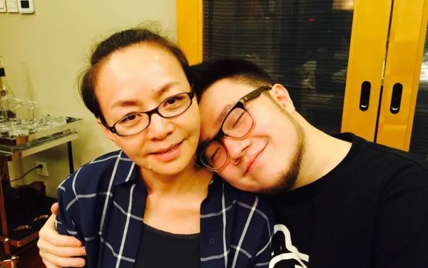 宋丹丹成综艺“易立竞”,审问式交流太强势,你怎么看?