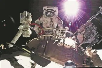神舟13号航天员完成出舱任务,他们完成任务的过程是否顺利?