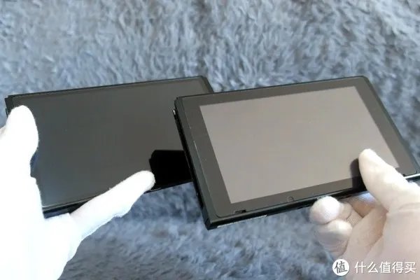 瞎摸瞎玩 篇二十八:来了来了,OLED来了——任天堂Switch OLED版本开箱与简单对比