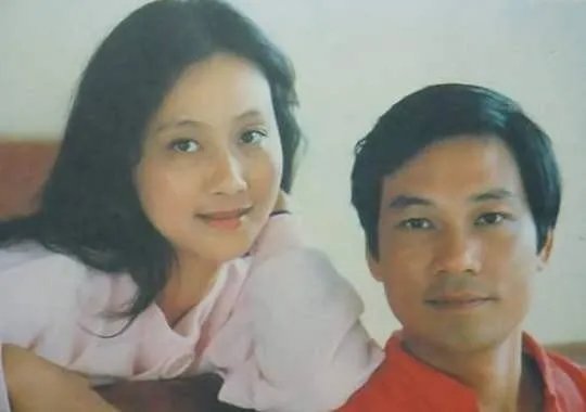 金鑫的妻子是谁？他们是怎么走到一起的？
