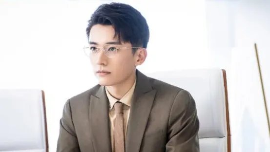 电视剧《夜色暗涌时》有哪些看点和槽点?