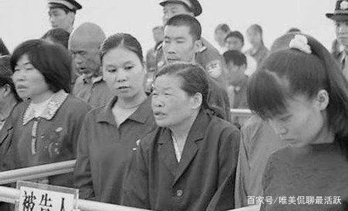 当年那个找工作被拐卖的17岁女孩,将计就计把人贩子卖掉,她后来怎样?