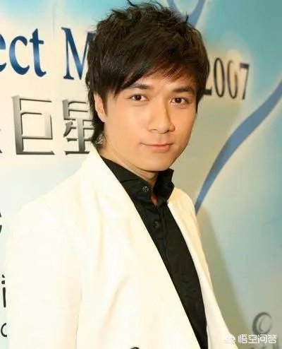 丁俊晖网吧玩游戏上热搜,娱乐圈有哪些喜欢“泡网吧”的艺人?
